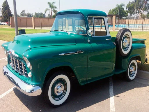 Play Classic Trucks Puzzle - Free Online Game