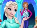 Disney Princess Playing Snowballs - Play Free Game