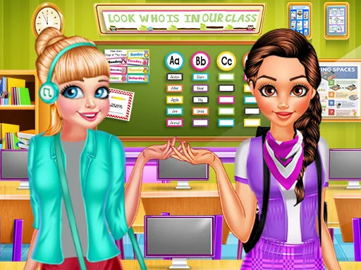 Modern girls in college - Play Free Game