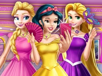 Princesses At Masquerade - Play Free Game