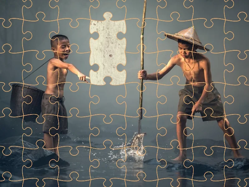 Play children-fishing-teamwork-jigsaw - Free Online Game